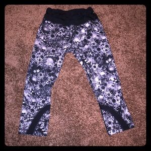 LULULEMON Women’s Yoga Pants